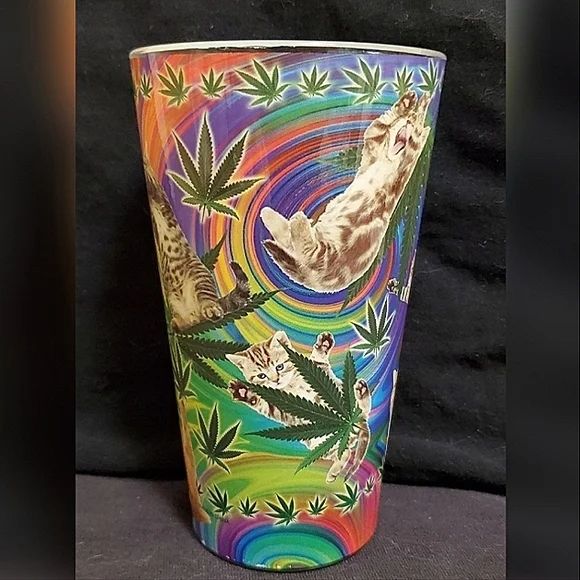 Cats and WEEEd Pint Glass NEW - Picture 4 of 9